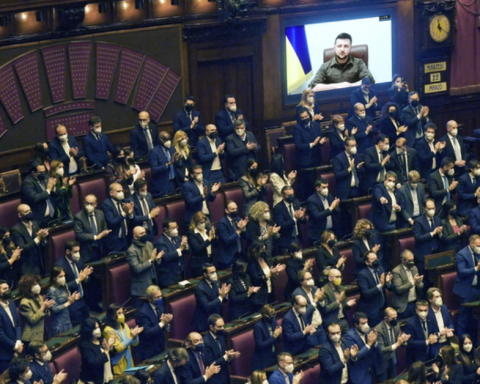 Ucraina parlamento italiano